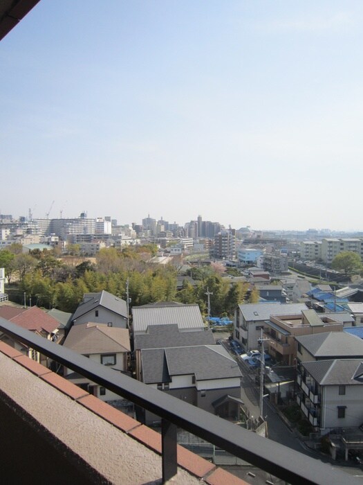 物件内観写真16　(室内からの展望)