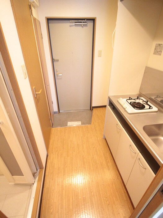 物件内観写真9　(廊下)