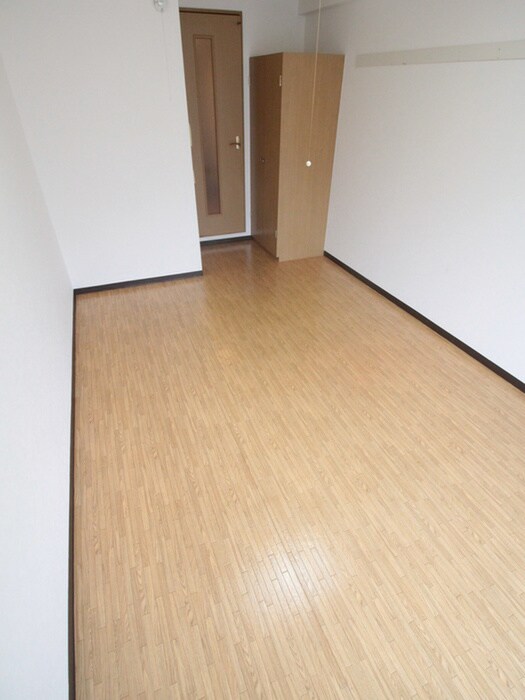 物件内観写真15　(居室)