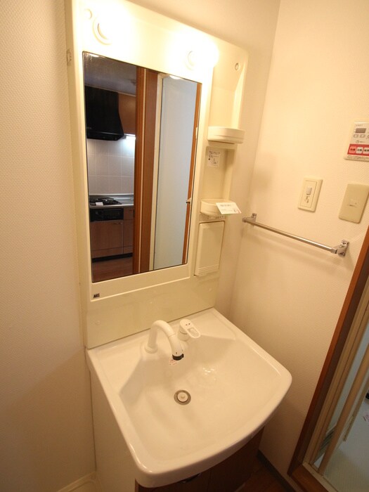 物件内観写真10　(洗面)