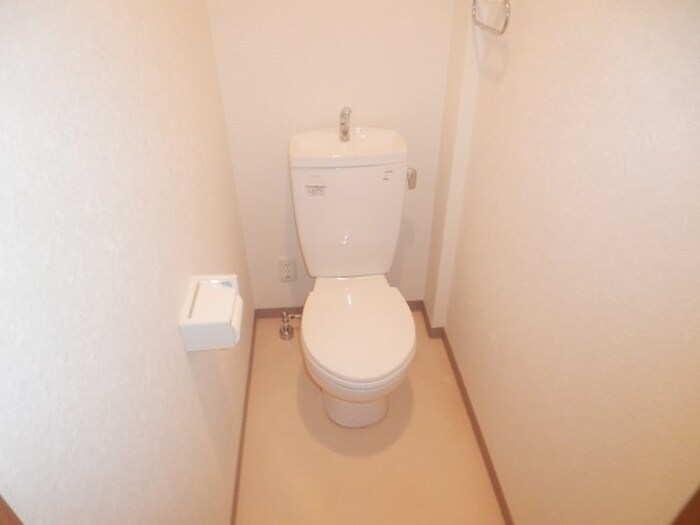 物件内観写真16　(トイレ)