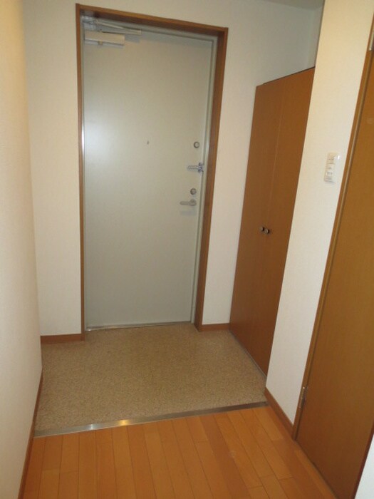 物件内観写真20　(玄関)