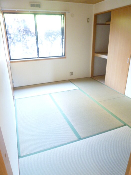 物件内観写真11　(居室)