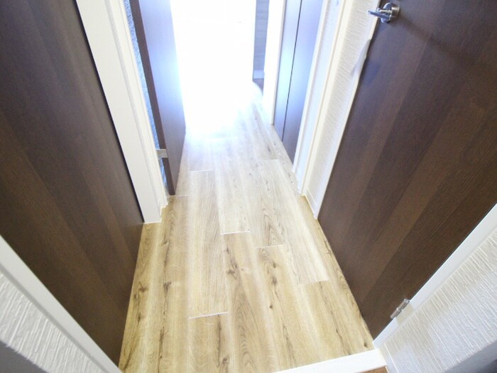 物件内観写真20　(廊下)