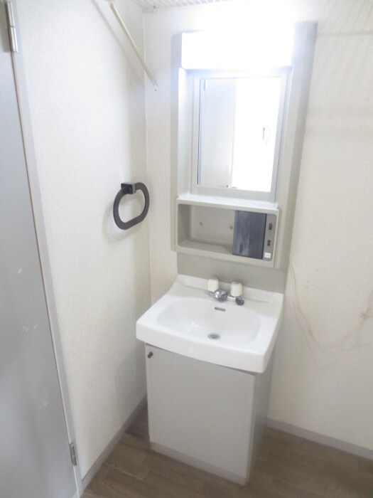 物件内観写真8　(洗面)