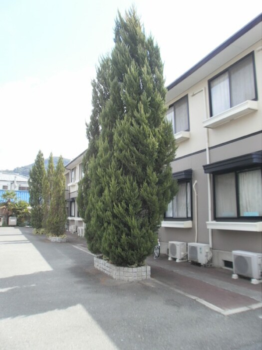 物件外観写真4　(建物設備)