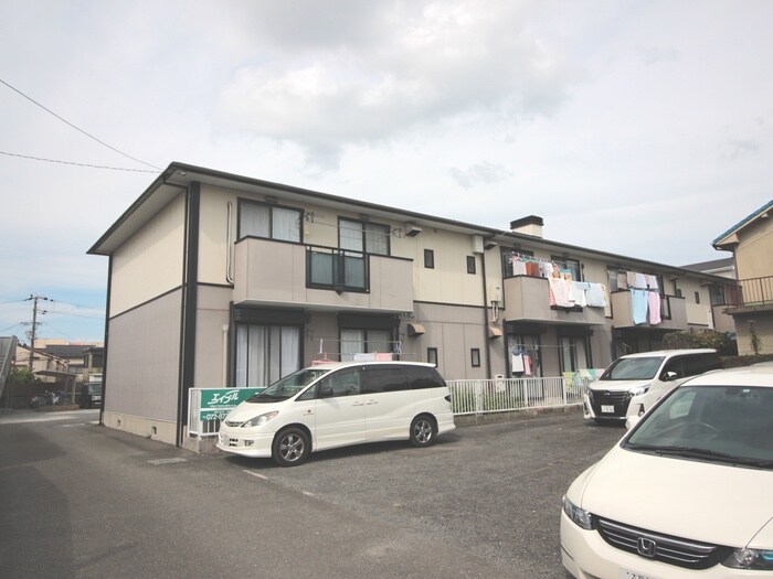 物件外観写真5　(駐車場)