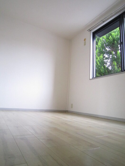 物件内観写真10　(居室)