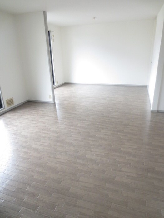 物件内観写真11　(居室)