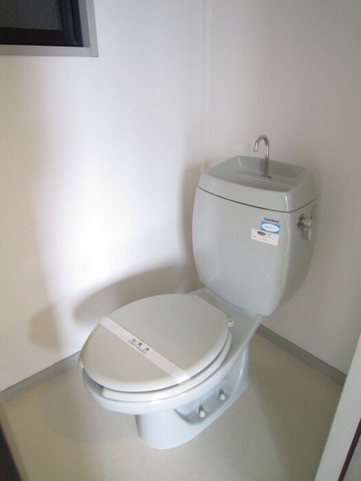 物件内観写真12　(トイレ)