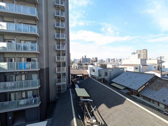 物件内観写真22　(室内からの展望)