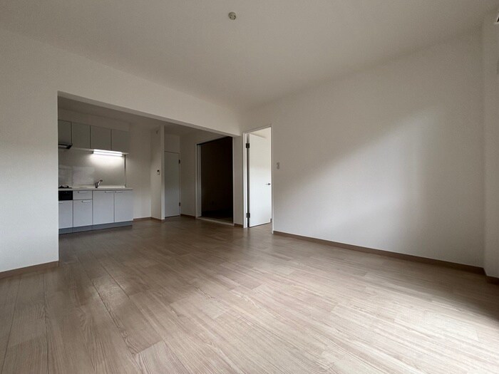 物件内観写真9　(居室)