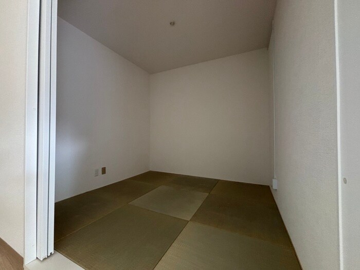 物件内観写真13　(居室)