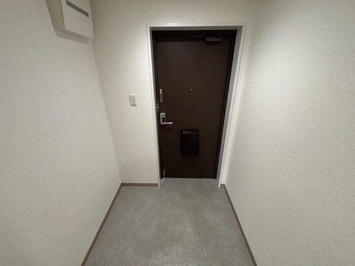 物件内観写真14　(玄関)