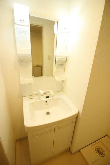 物件内観写真8　(洗面)