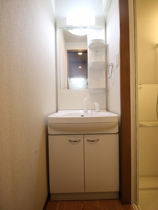 物件内観写真8　(洗面)