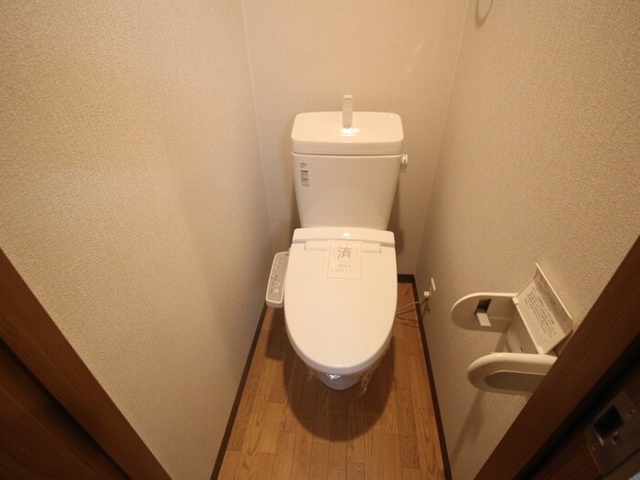 物件内観写真11　(トイレ)