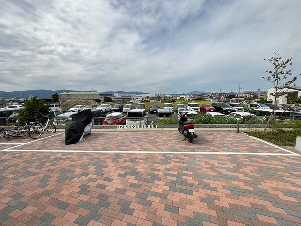 バイク置き場
