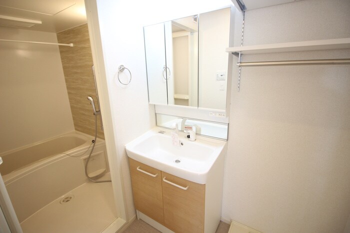 物件内観写真13　(洗面)