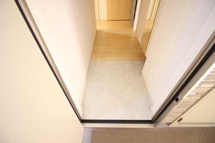 物件内観写真17　(玄関)