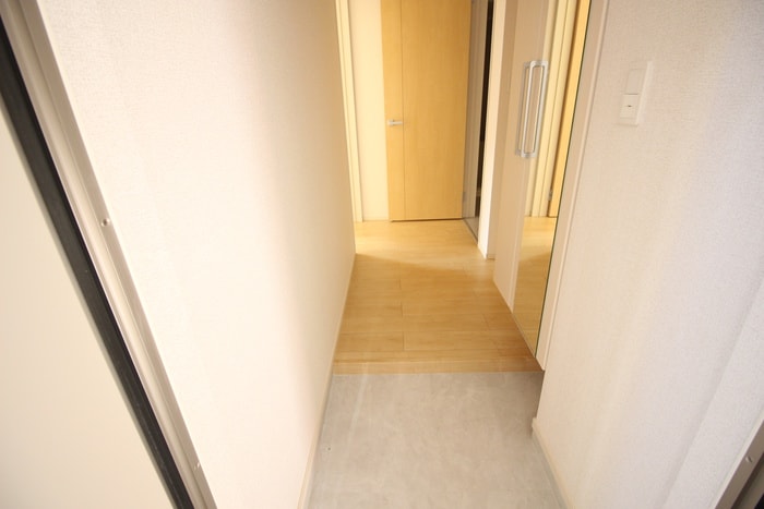 物件内観写真18　(廊下)