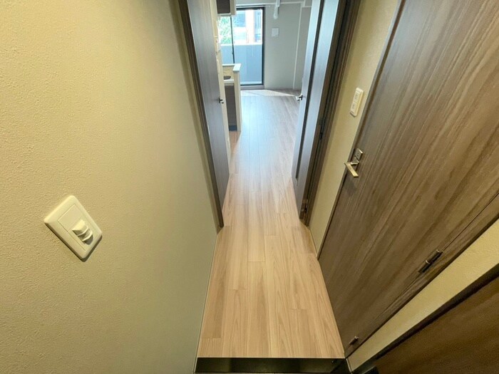 物件内観写真19　(廊下)