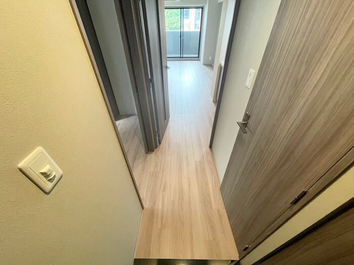 物件内観写真20　(廊下)