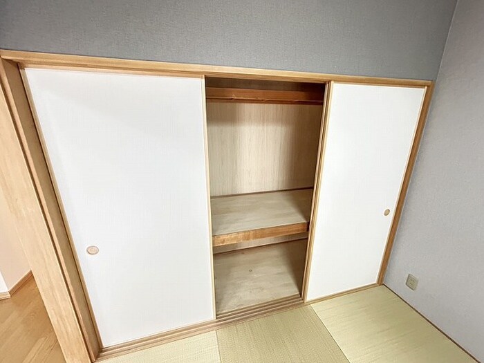 物件内観写真16　(収納)