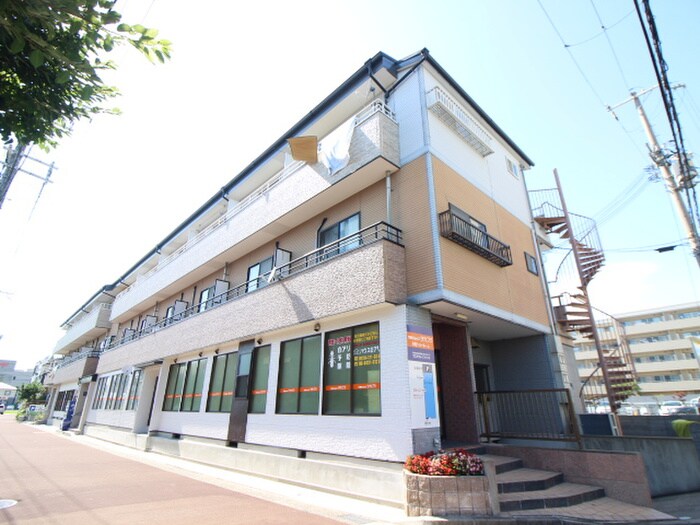 物件外観写真2　(外観写真)