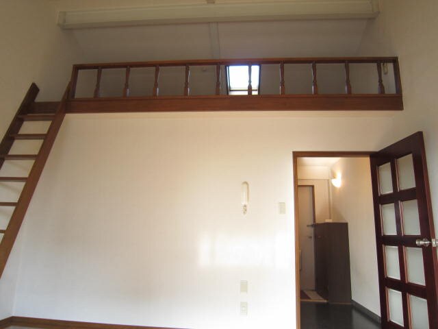 物件内観写真9　(ロフト)