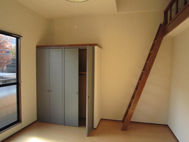 物件内観写真11　(居室)