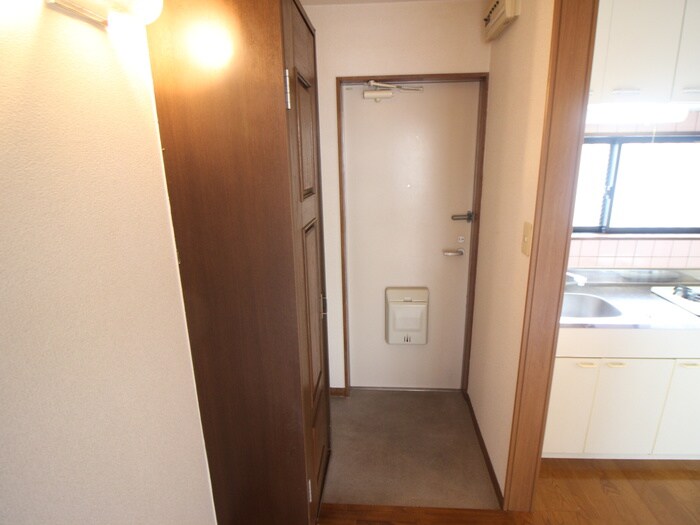 物件内観写真20　(玄関)