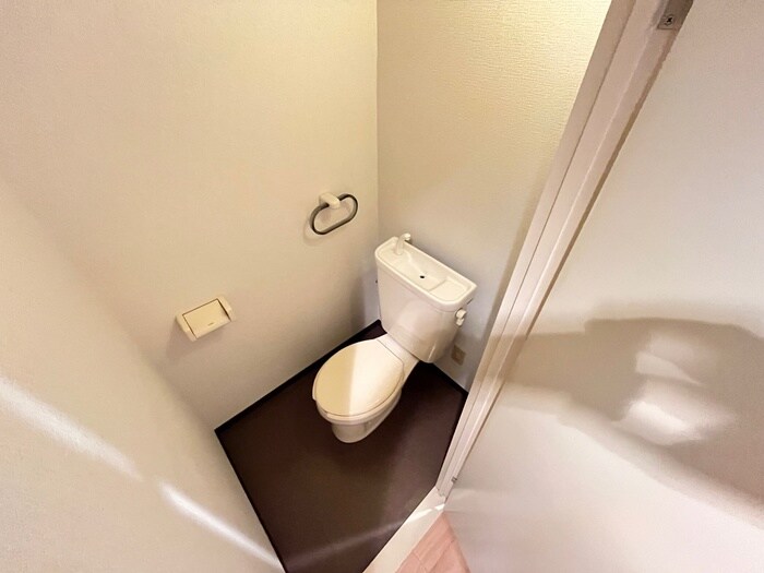 物件内観写真11　(トイレ)