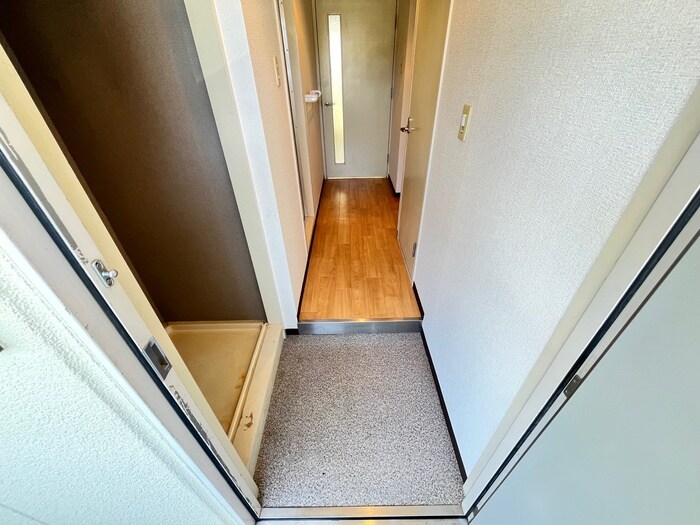 物件内観写真20　(玄関)