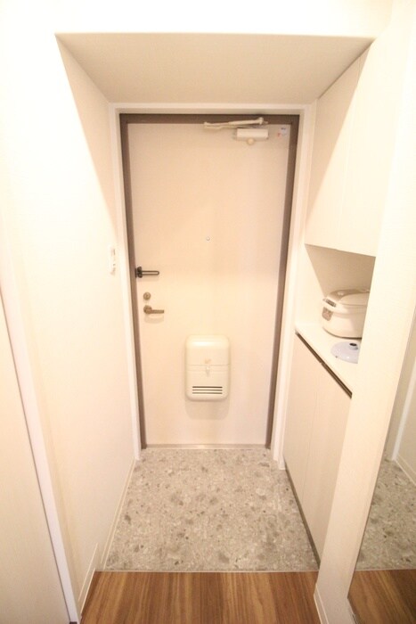 物件内観写真14　(玄関)