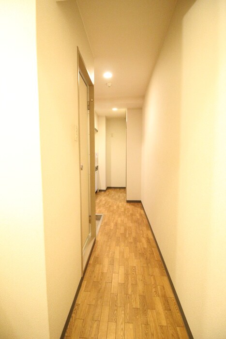 物件内観写真17　(廊下)