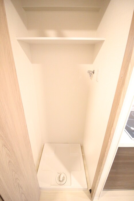 物件内観写真18　(洗濯機置場)