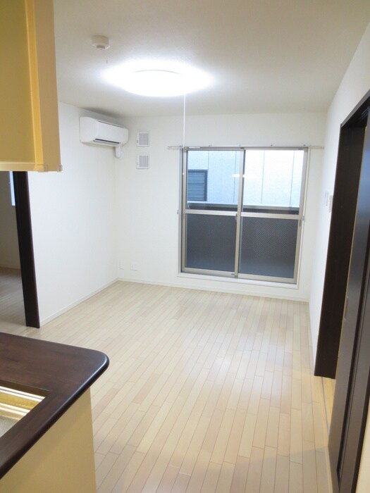 物件内観写真5　(居室)