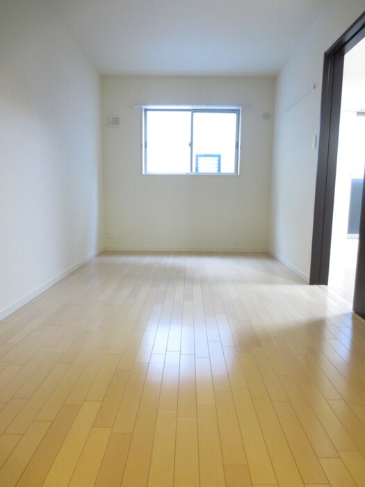 物件内観写真11　(居室)