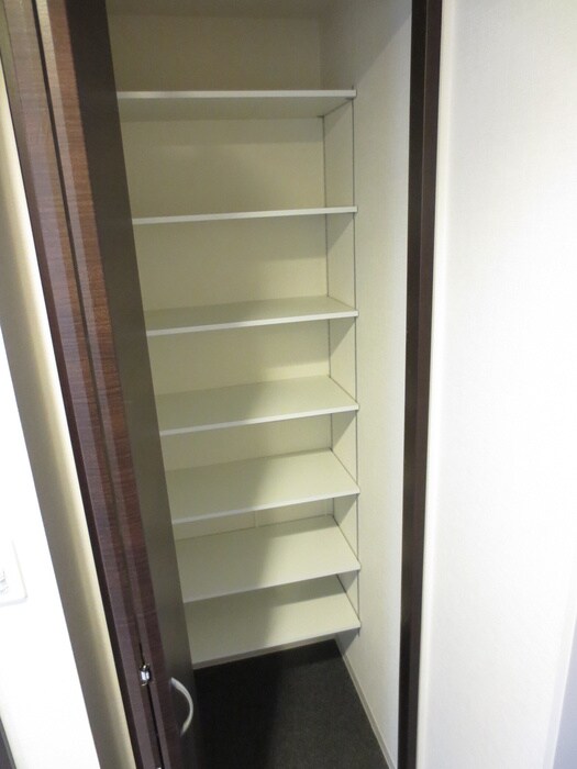 物件内観写真13　(靴箱)