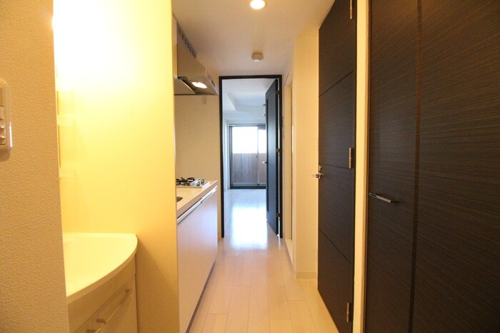 物件内観写真19　(廊下)