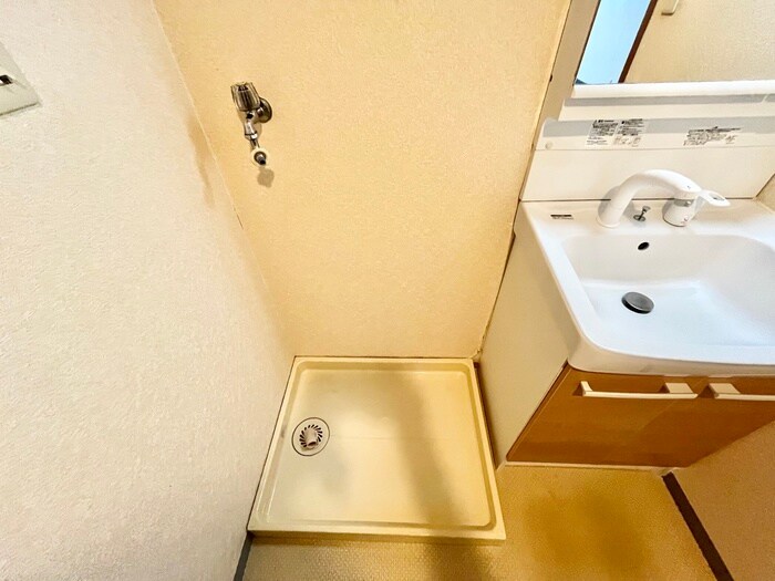 物件内観写真20　(洗濯機置場)