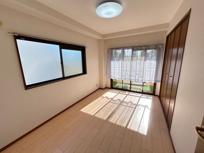 物件内観写真17　(居室)