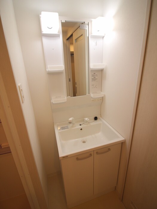 物件内観写真11　(洗面)