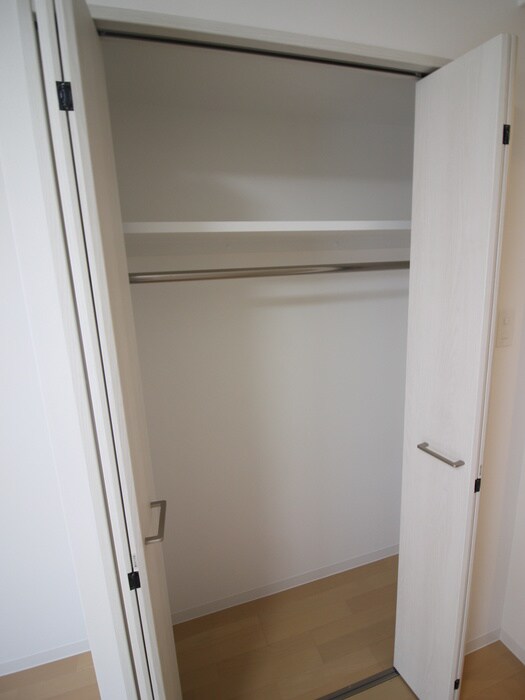 物件内観写真15　(収納)