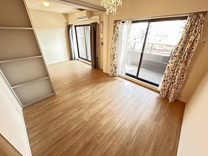 物件内観写真10　(居室)