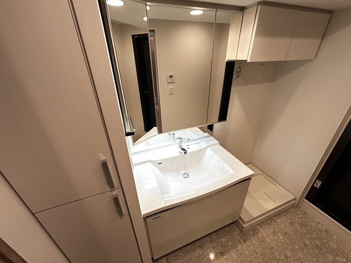 物件内観写真16　(洗面)