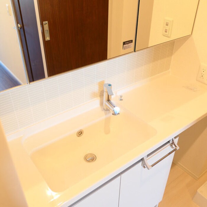 物件内観写真12　(洗面)