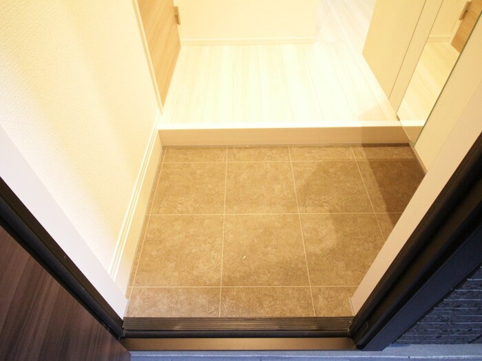 物件内観写真19　(玄関)