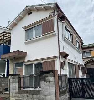 魚住町中尾貸家外観写真